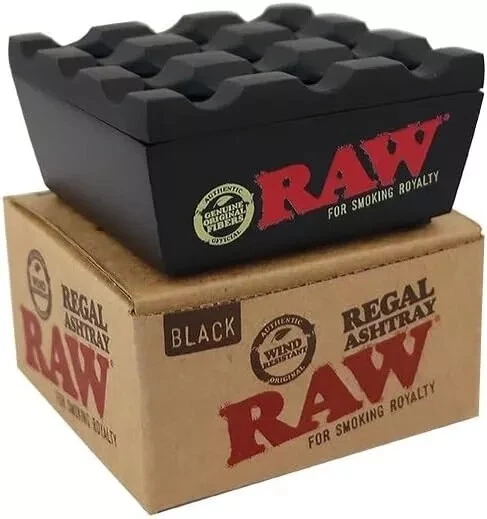 RAW Rolling Papers Regal BLACK Ashtray